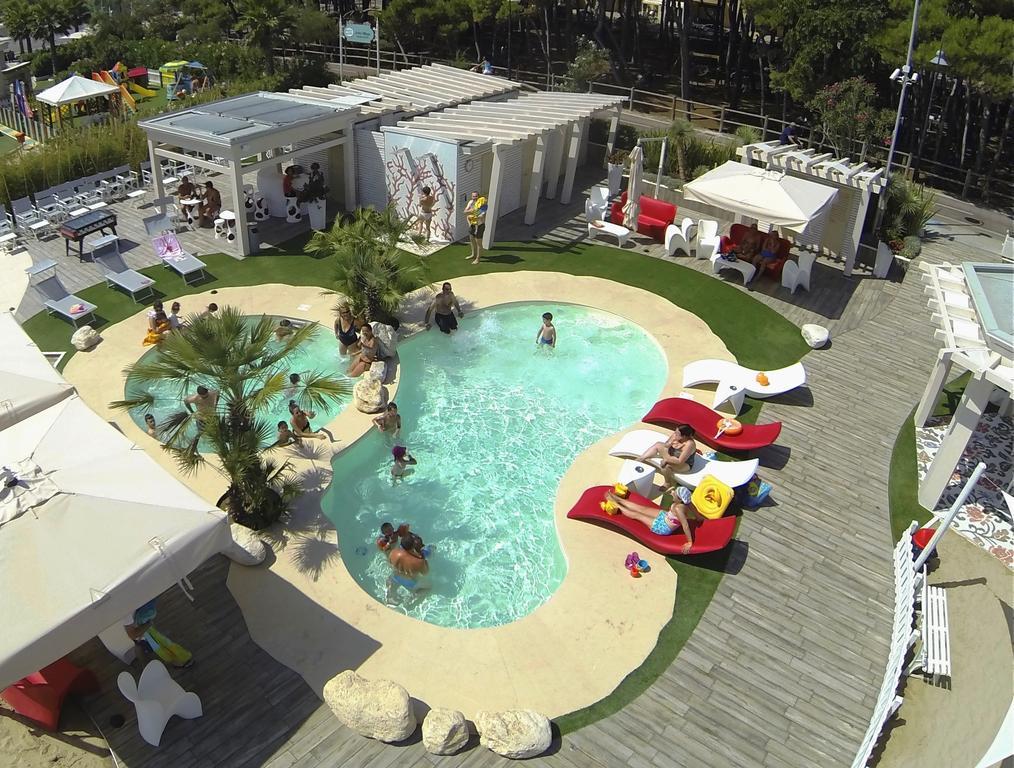 Hotel Doge Alba Adriatica Eksteriør bilde